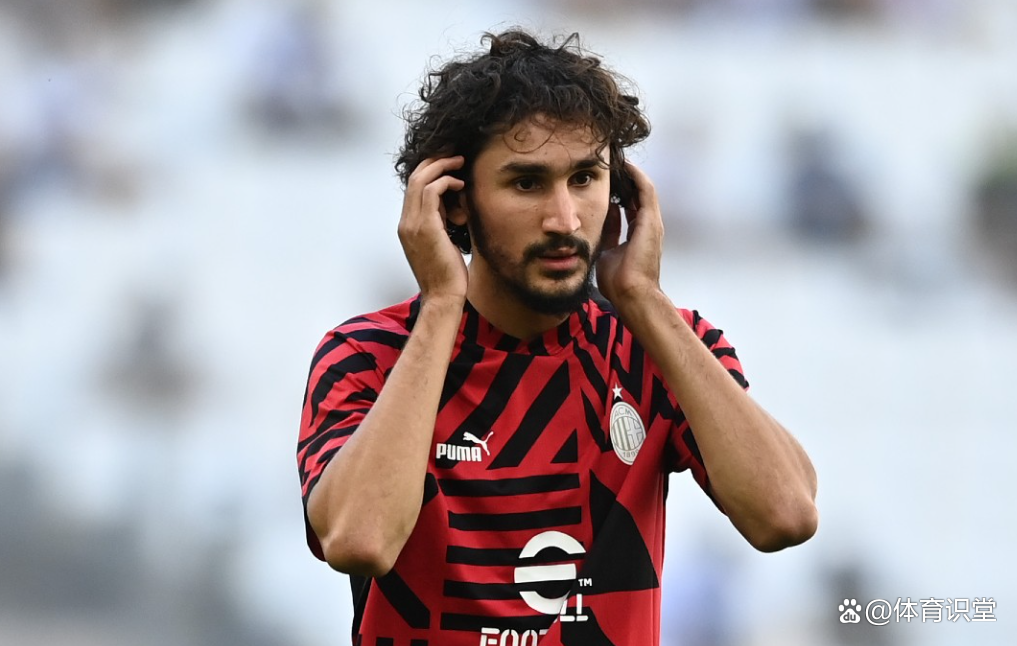 关于清晨德甲传出新动向;AC米兰主帅复盘;管理层表态:赛场秩序良好;心理建设被强调的信息 关于清晨德甲传出新动向;AC米兰主帅复盘;管理层表态:赛场秩序良好;心理建设被强调的信息