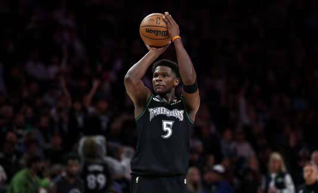 j9官网范弗利特重伤缺席新赛季